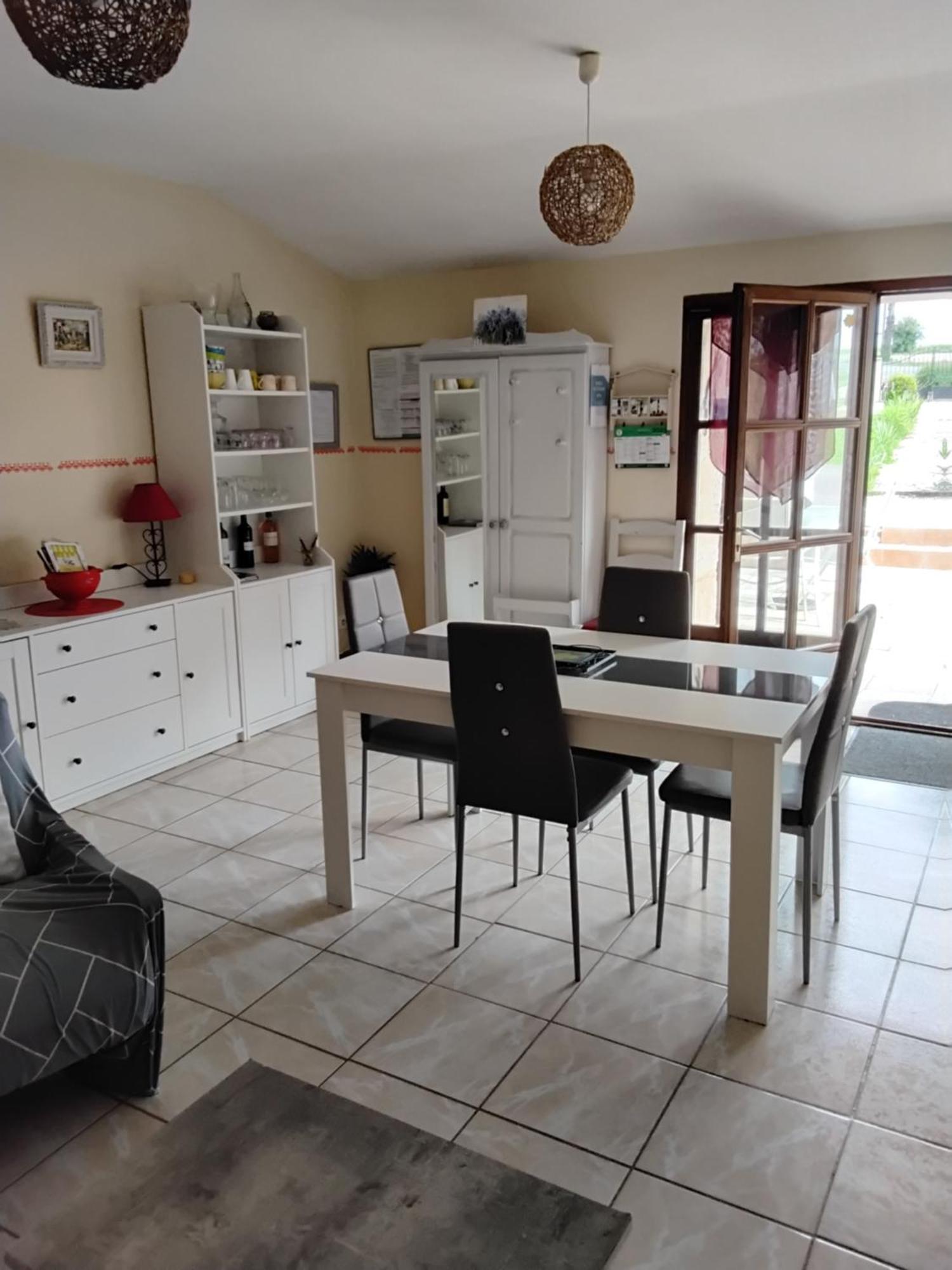 Gite Du Grand-Pas Doulezon Exteriér fotografie
